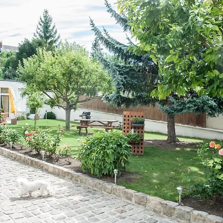 Chez Camille Bed & Breakfast Epernay Exterior photo